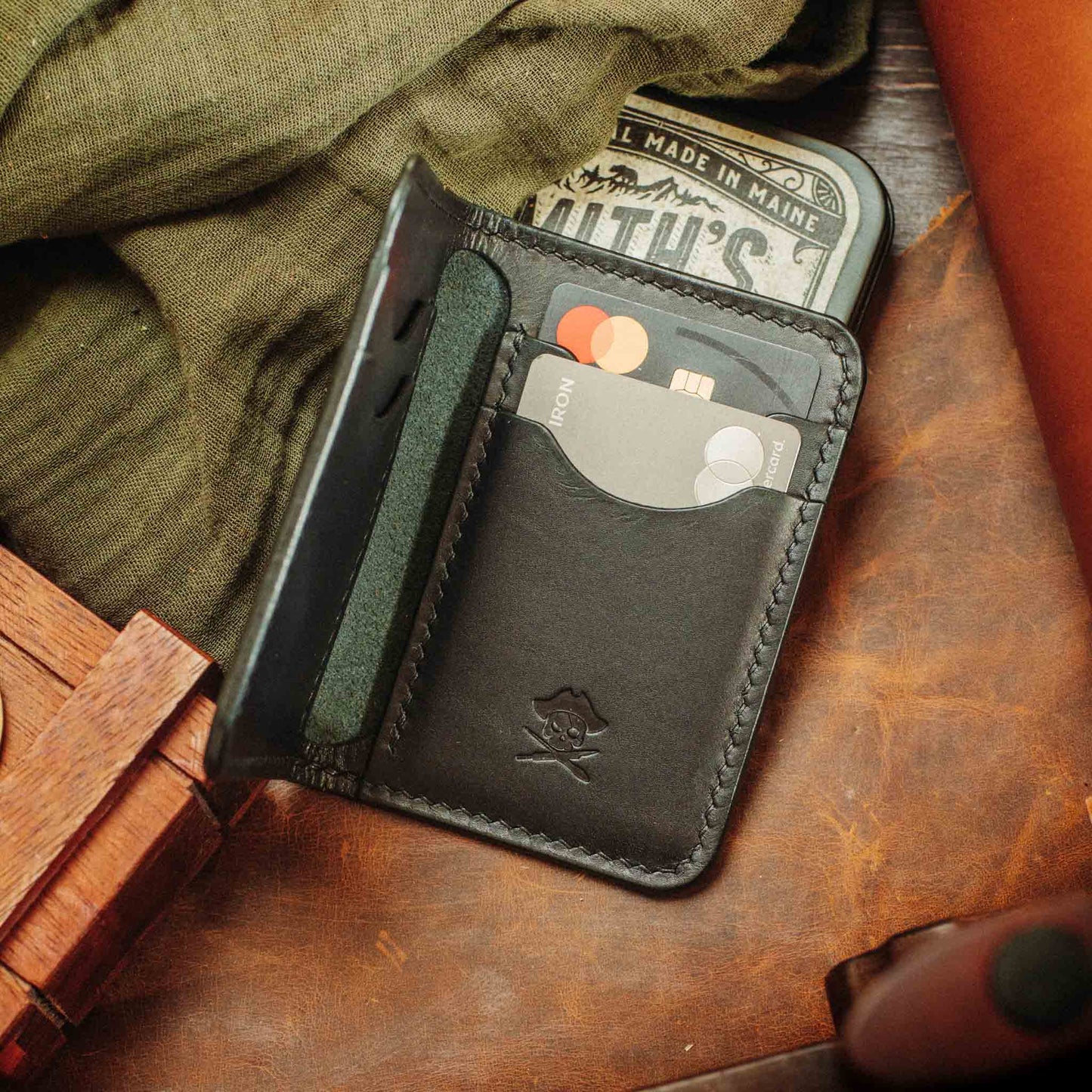 Pirate Goods Buccaneer Bifold Wallet – Slim Minimalist Leather EDC Card Holder