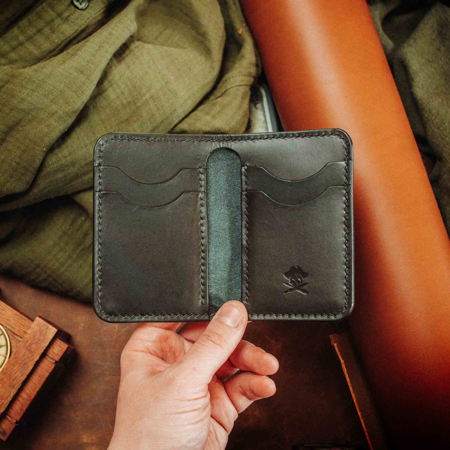 Pirate Goods Buccaneer Bifold Wallet – Slim Minimalist Leather EDC Card Holder
