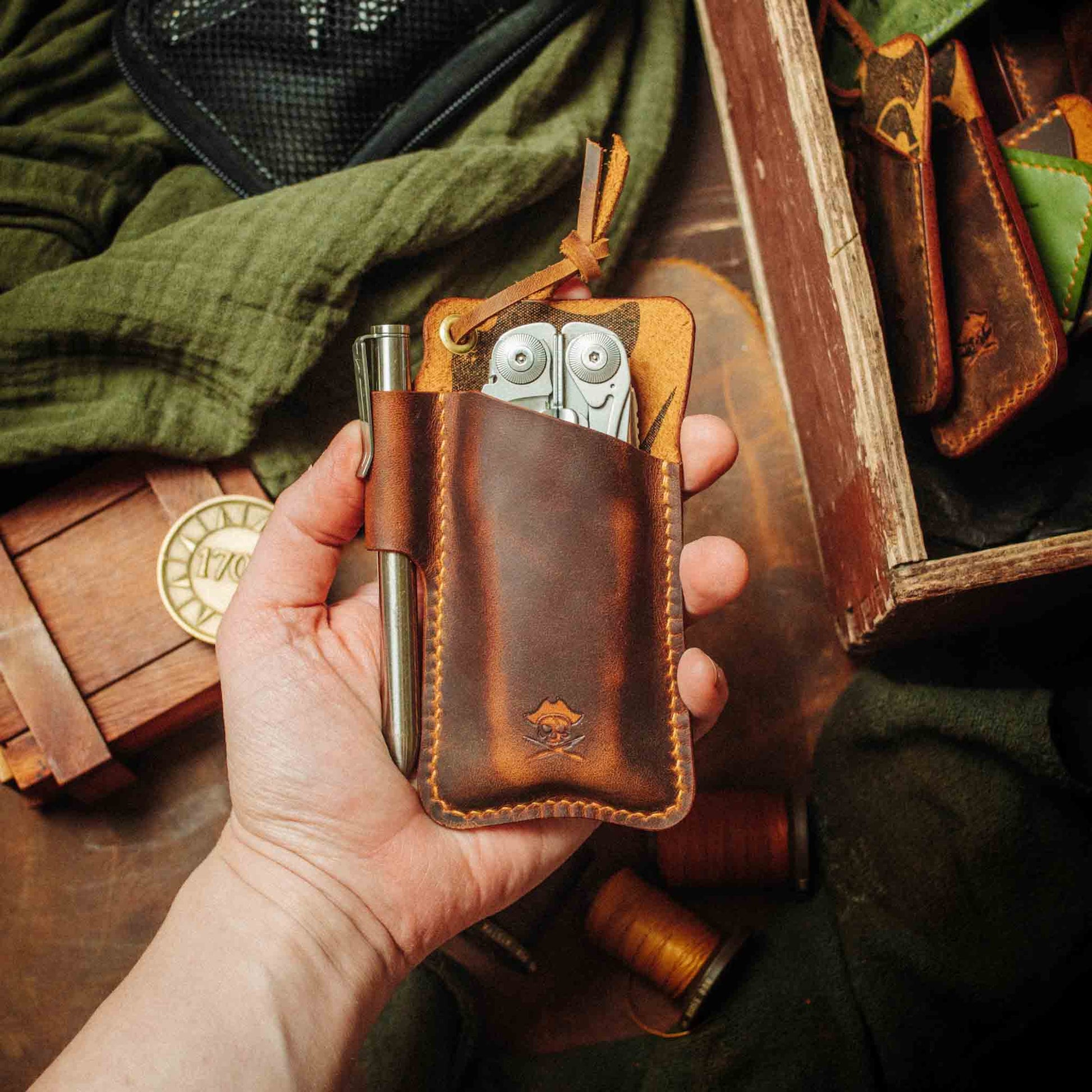 EDC Pocket Organizer - First Mate v3 | Leather Pocket Carrier Pirate Goods