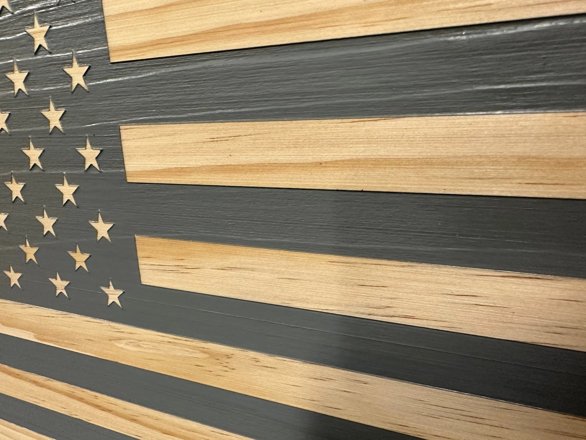 American Flag Decorative & Secure Wall-Mounted Gun Cabinet (Gray) Bellewood Designs