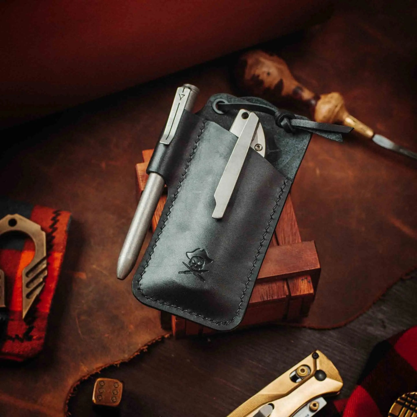 EDC Pocket Organizer - First Mate v3 | Leather Pocket Carrier Pirate Goods