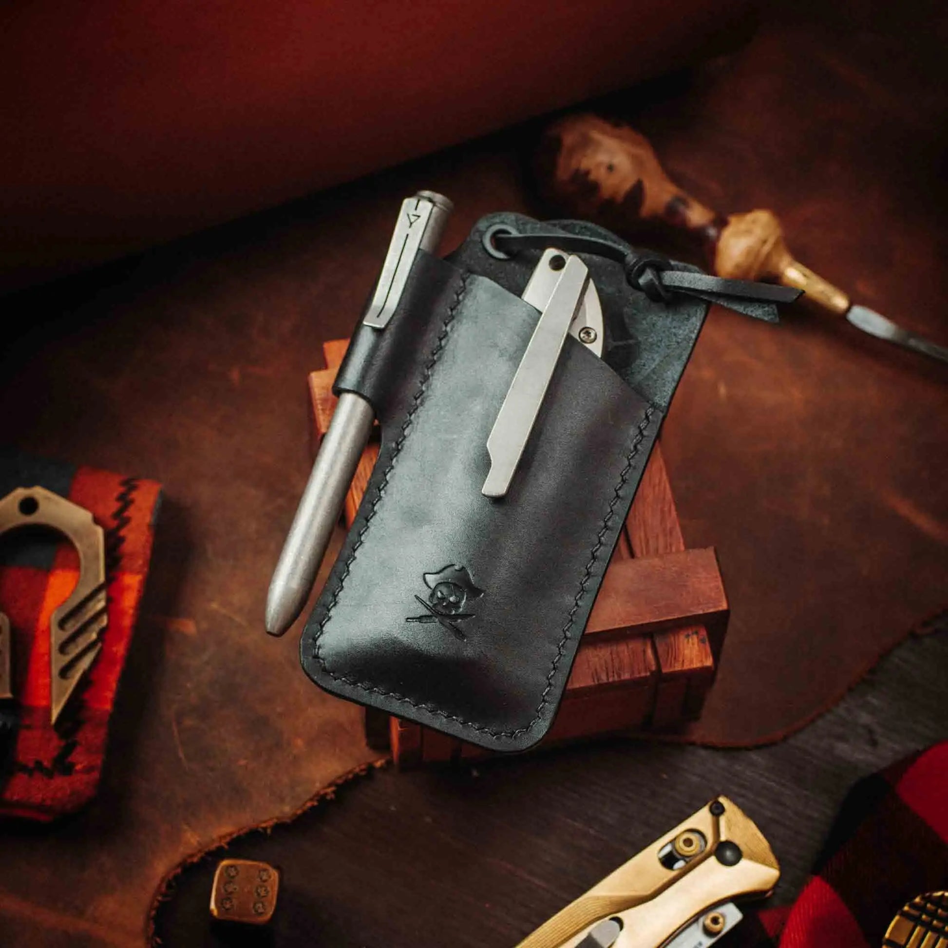 EDC Pocket Organizer - First Mate v3 | Leather Pocket Carrier Pirate Goods